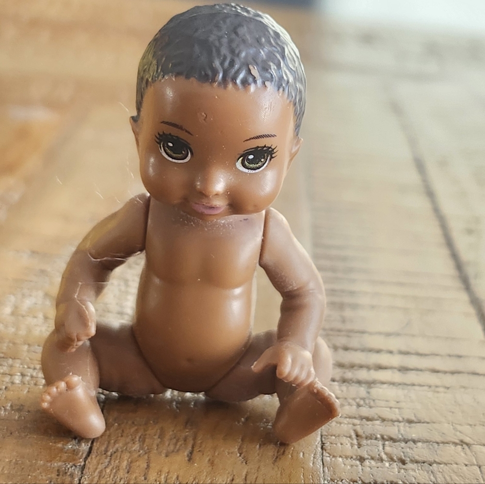 Newborn baby Barbie Happy Family Midge 2002 Mattel afro-american